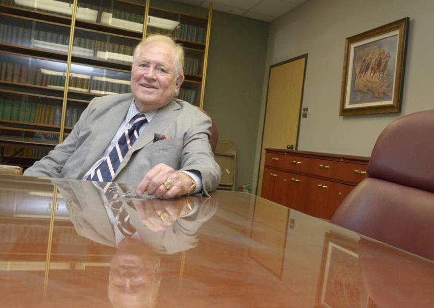 Attorney Bob Wright, a player in real estate, hockey, horse racing and prizefighting, dead at 89 | News