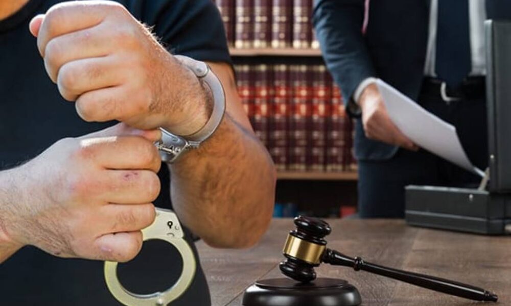 When is it Time to Hire a Criminal Defense Attorney?